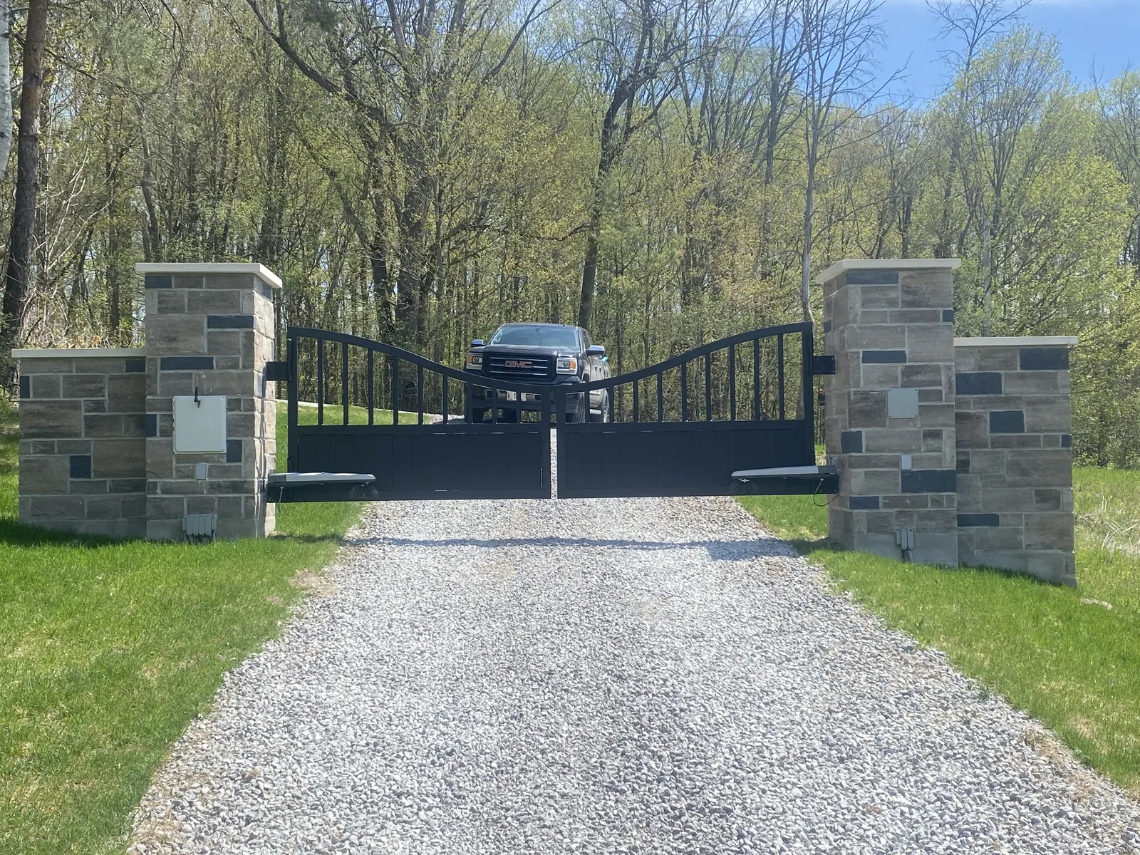 Custom gated estate entrance project