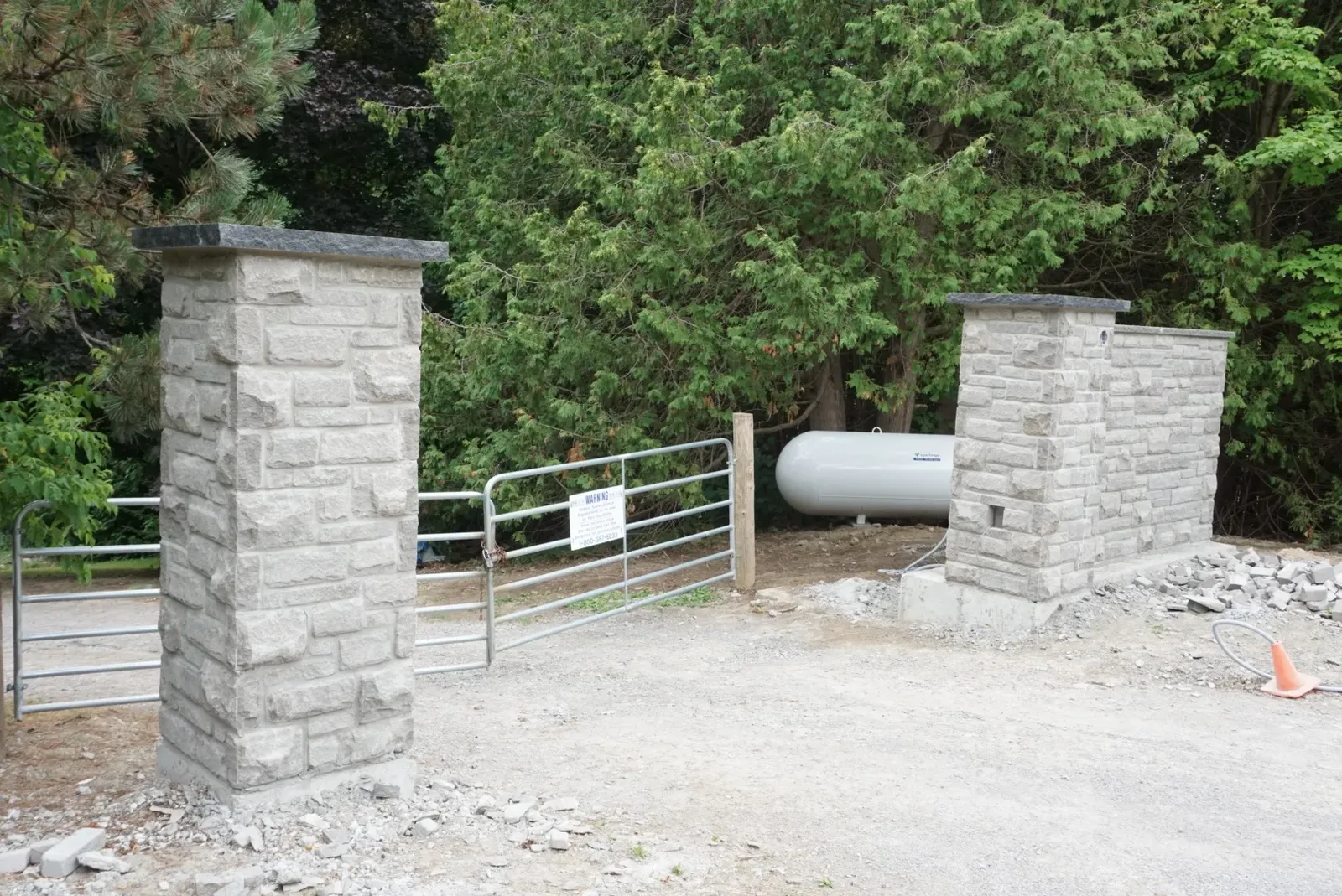 Gate Posts & Entrance Pillars