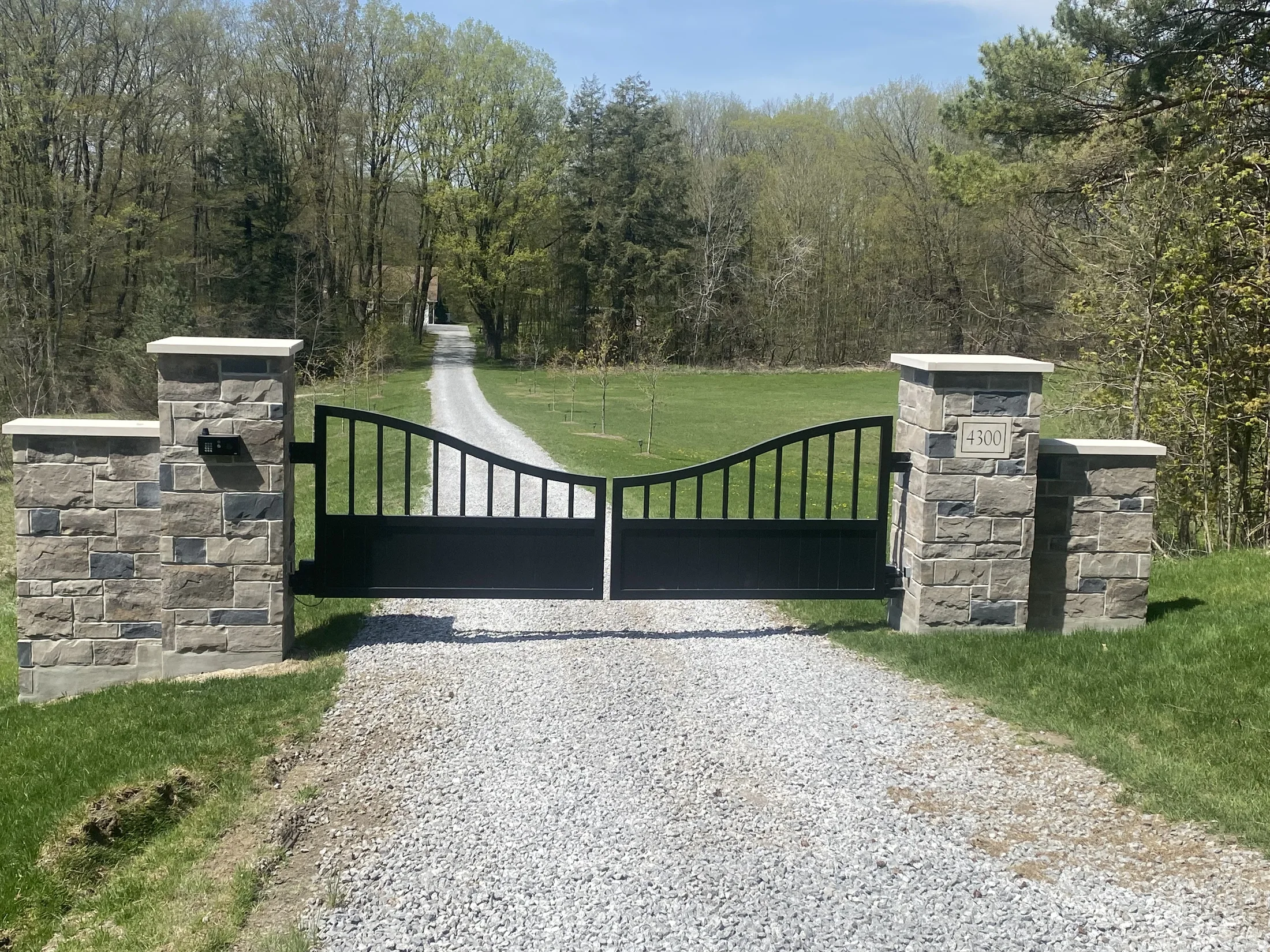 Gate Posts & Entrance Pillars